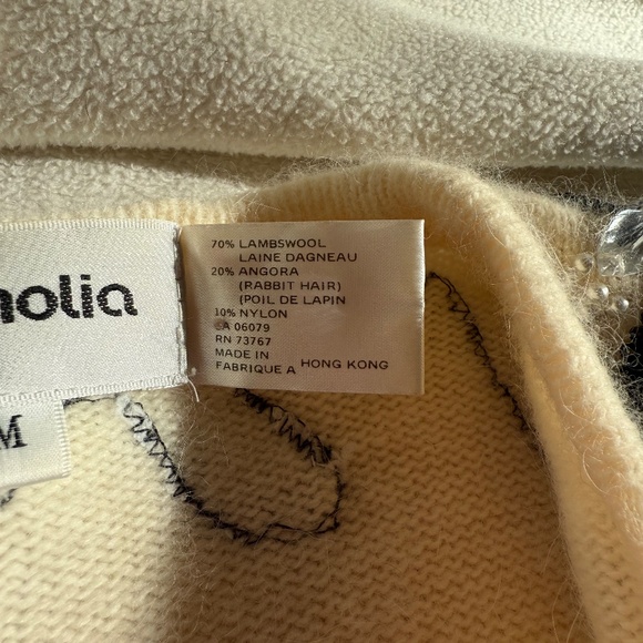 Magnolia Angora wool sweater - Picture 7 of 13